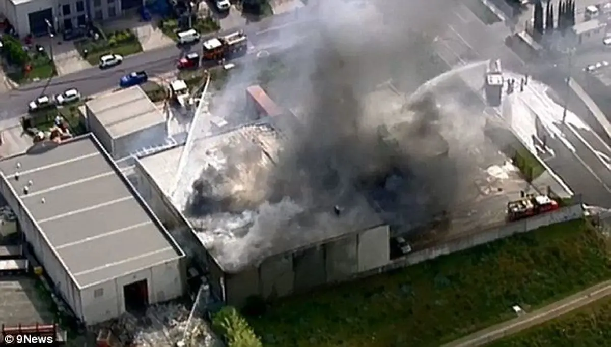 حریق بزرگ در کارخانه‌ای در ملبورن