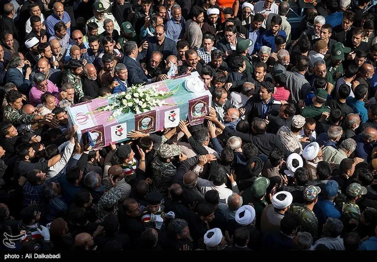 نماهنگ شکوه حضور مردم در تشییع پرشور شهدای حادثه تروریستی اهواز+فیلم