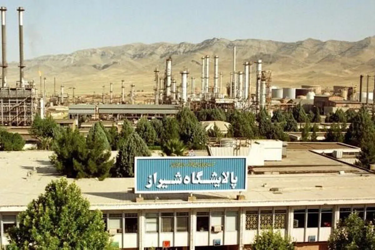 نصب راکتور ۳۰۰ تنی در قلب پالایشگاه شیراز