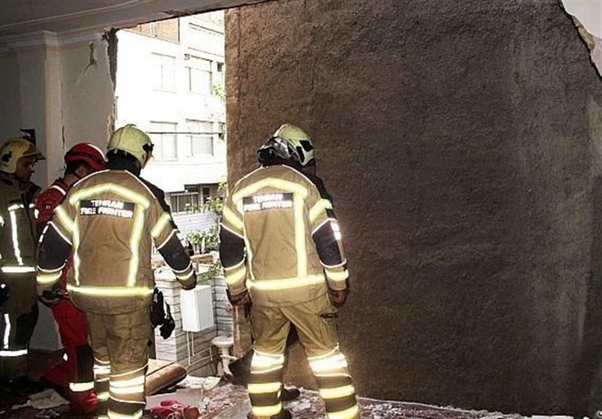 تخریب منزل مسکونی بر اثر انفجار گازشهری + تصاویر