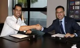 سرخیو بوسکتس با بارسلونا تمدید کرد