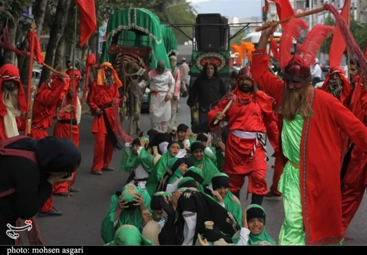 آیین نمادین کاروان اسرای کربلا در گرگان اجرا شد+تصاویر