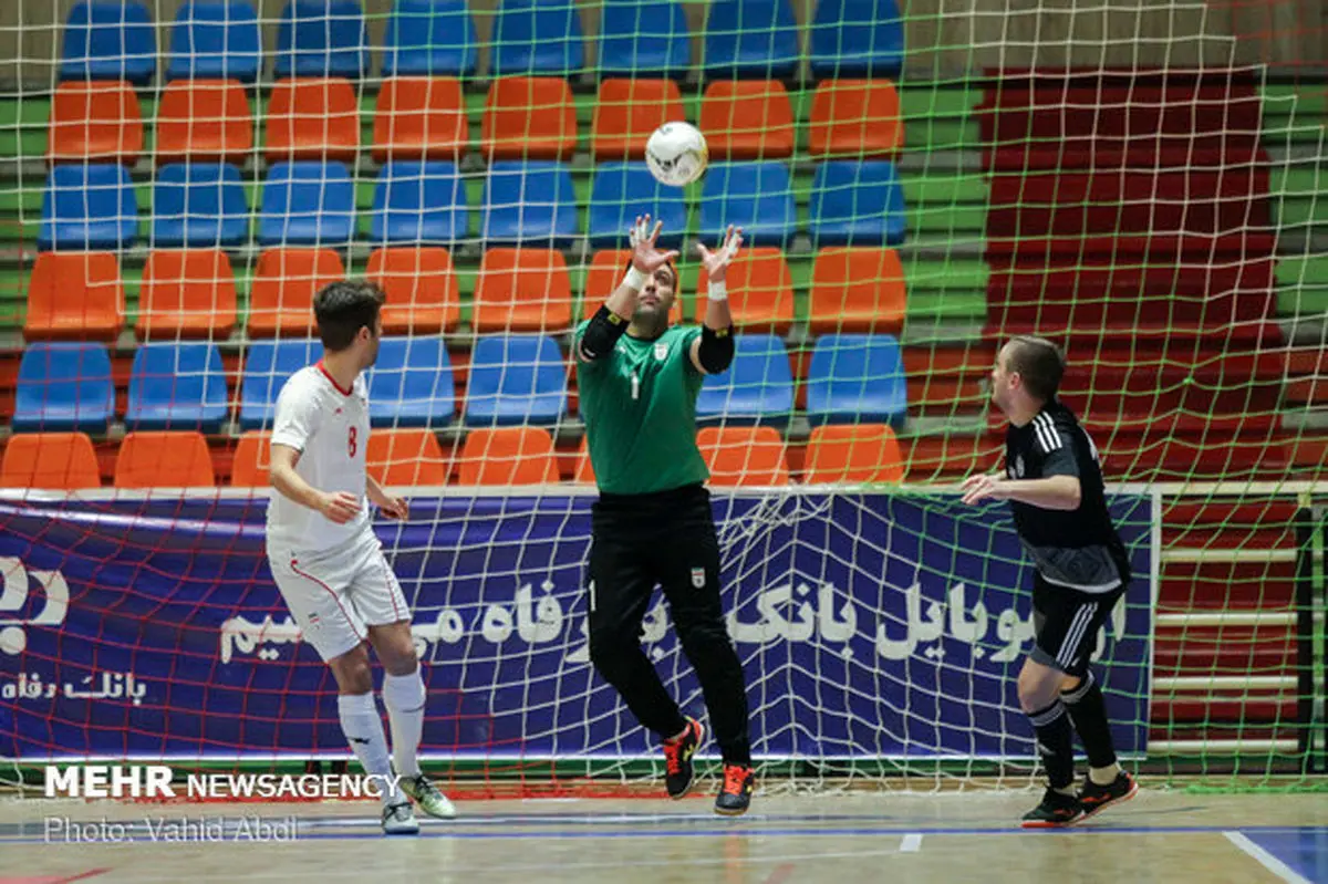 وضعیت نامشخص دروازه‌بان گیتی پسند برای بازی امروز