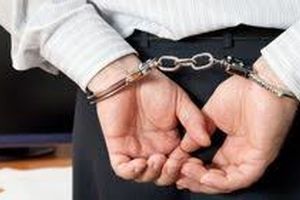 بازداشت رئیس یک سازمان دولتی به اتهام پارتی‌بازی در استخدام