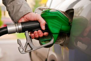 تبعات افزایش نرخ بنزین در آمریکا