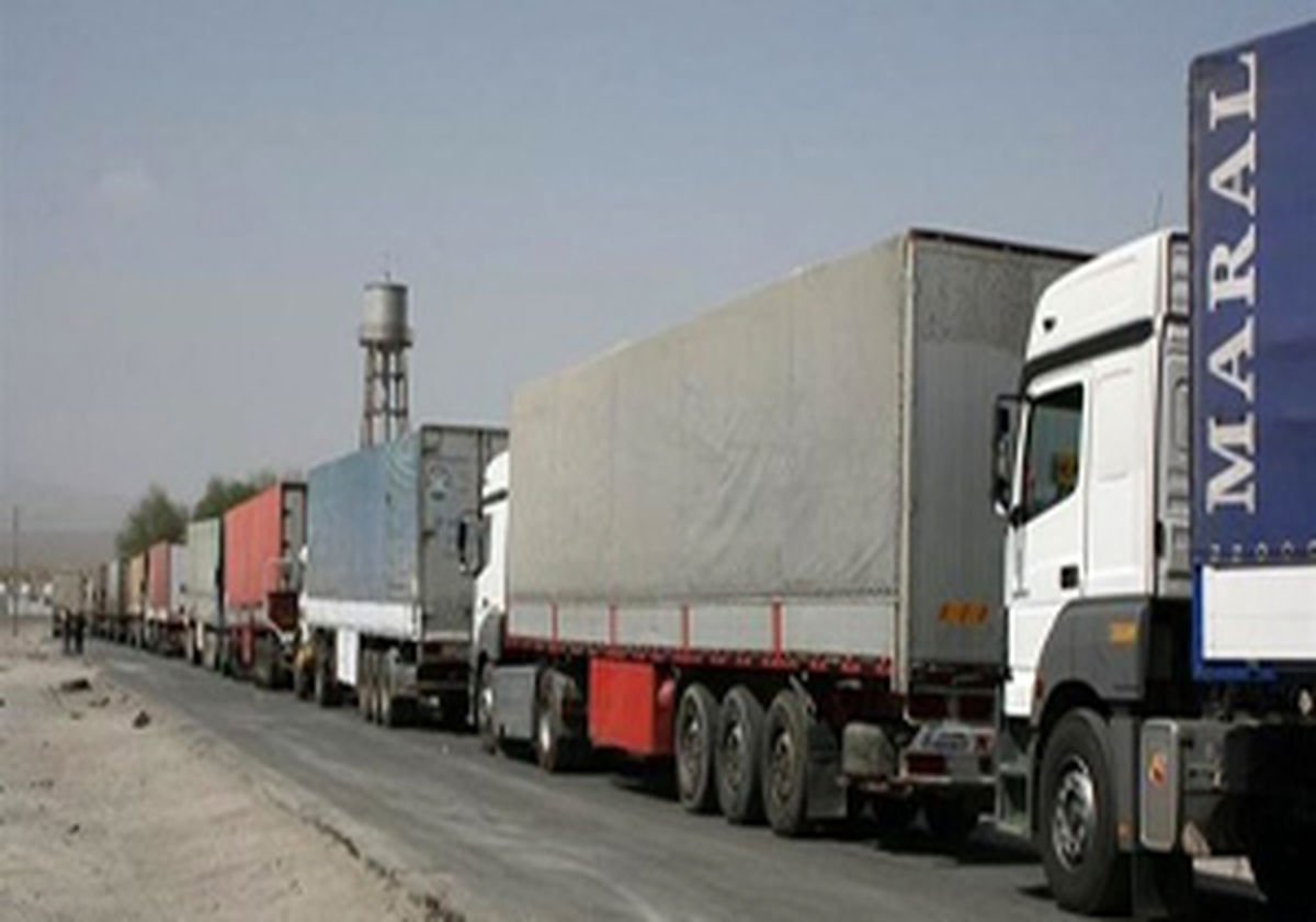 دستگیری ۱۵ نفر از افراد مرتبط با بستن راه کامیون‌داران