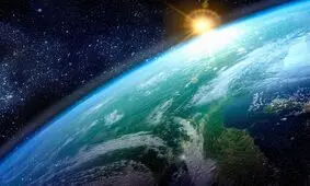 حرکت زمین در مسیر عجیب/ آیا کره زمین از محور خود منحرف شده است؟