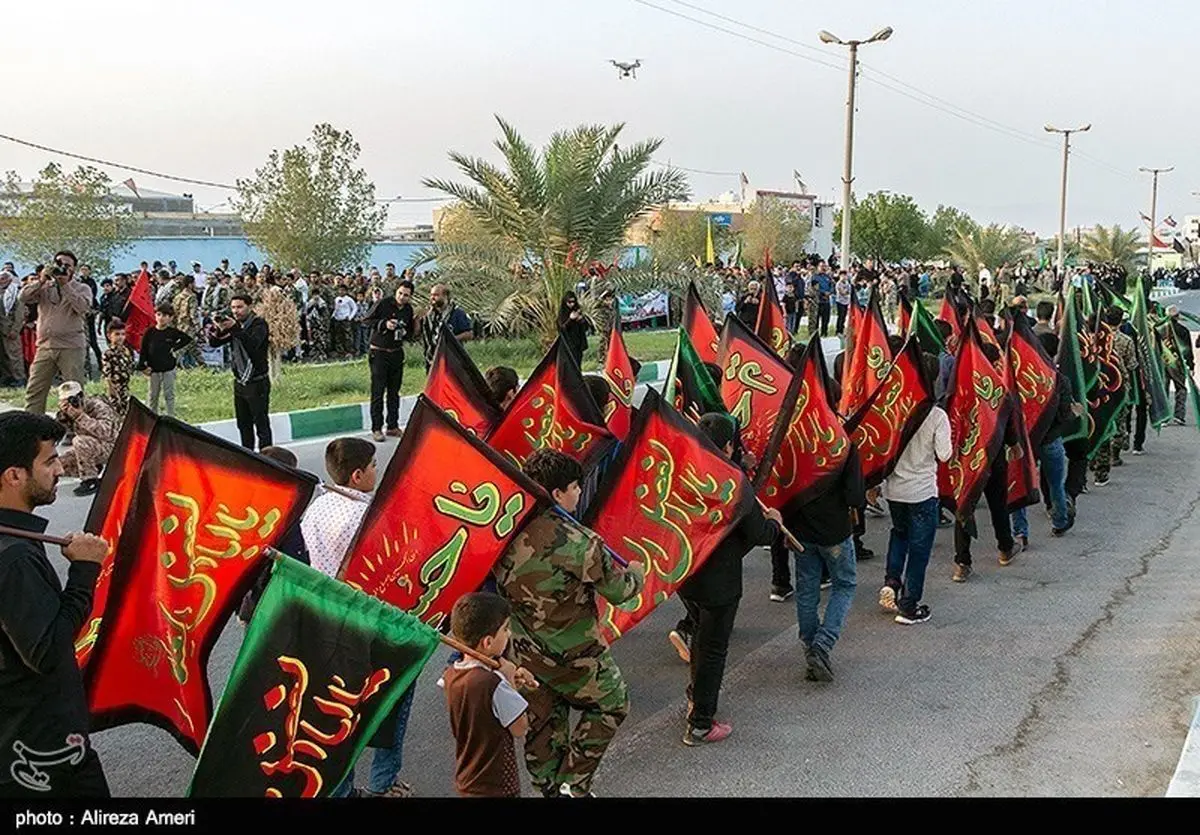 رژه ۵ مهر در آبادان برگزار شد