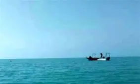 نجات ۳ نفر از غرق شدگی در آب‌های خلیج فارس
