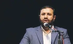 دستگیری 3 نفر در رابطه با بنر حاشیه‌ساز در یکی از میادین شهر شیراز