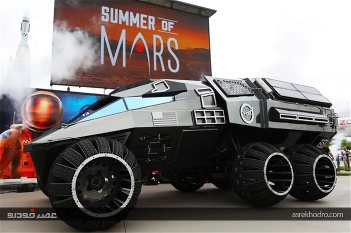 حرکت مریخ نورد بزرگ ناسا در خیابان‌