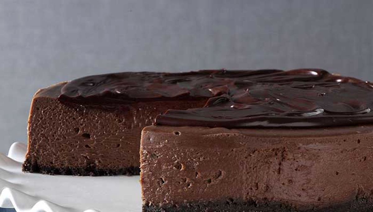 طرز تهیه چیز کیک شکلاتی بدون فر و با فر