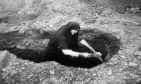 شیر زنی که همه را انگشت به دهان کرده بود!