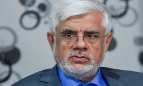 عکس | تیپ جالب محمدرضا عارف در آمریکا در دوران جوانی