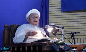 آیت الله صانعی: بی مهری ها به امام خمینی (ره) همچنان ادامه دارد