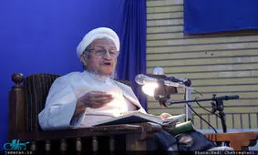 آیت الله صانعی: بی مهری ها به امام خمینی (ره) همچنان ادامه دارد