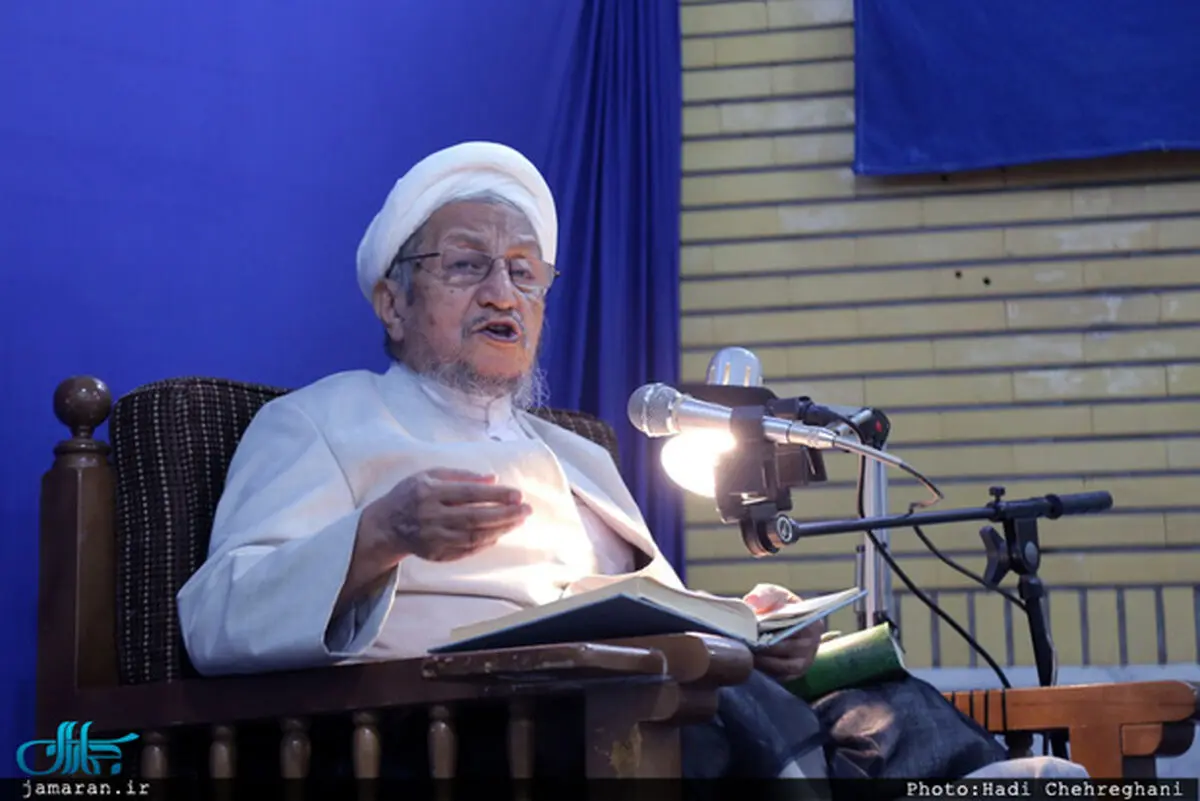 آیت الله صانعی: بی مهری ها به امام خمینی (ره) همچنان ادامه دارد