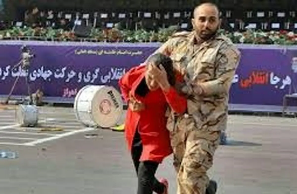 مصاحبه علی ضیا با سرباز غیور حادثه تروریستی/ فیلم