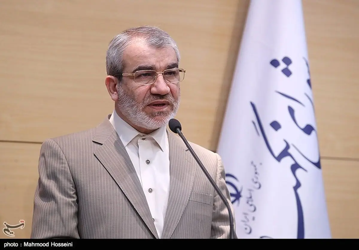 کدخدایی: هرجا ضربه خوردیم به دلیل فاصله گرفتن از قانون اساسی بوده است