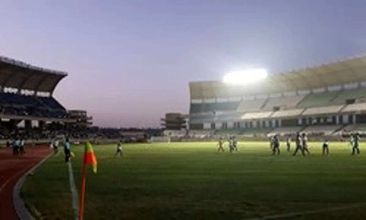 قشقایی از ورزشگاه تاریک به صدر جدول رسید!