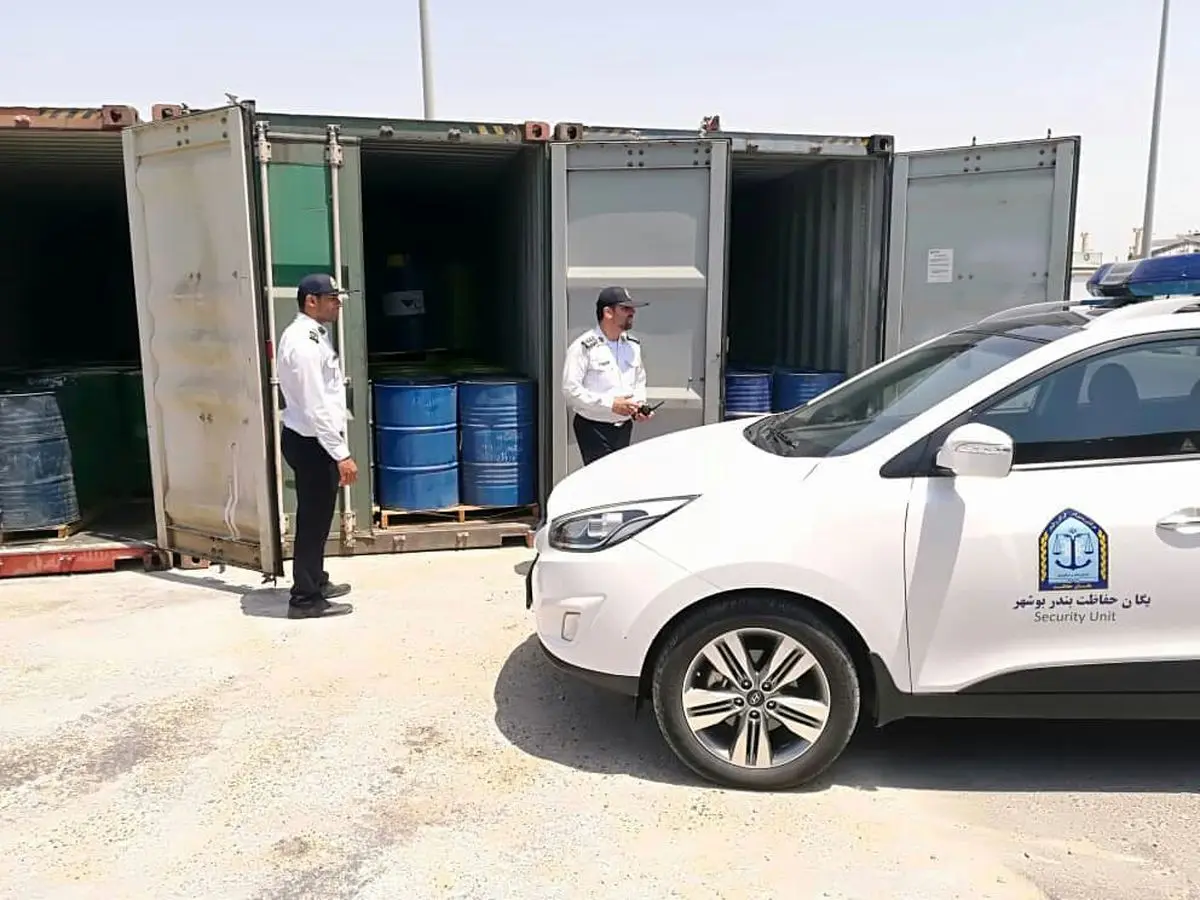 کشف ۱۳۵ هزار لیتر سوخت قاچاق در بندر بوشهر+تصویر