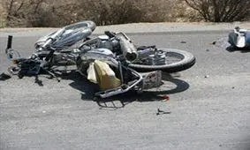 یک مصدوم در برخورد موتورسیکلت و وانت پیکان