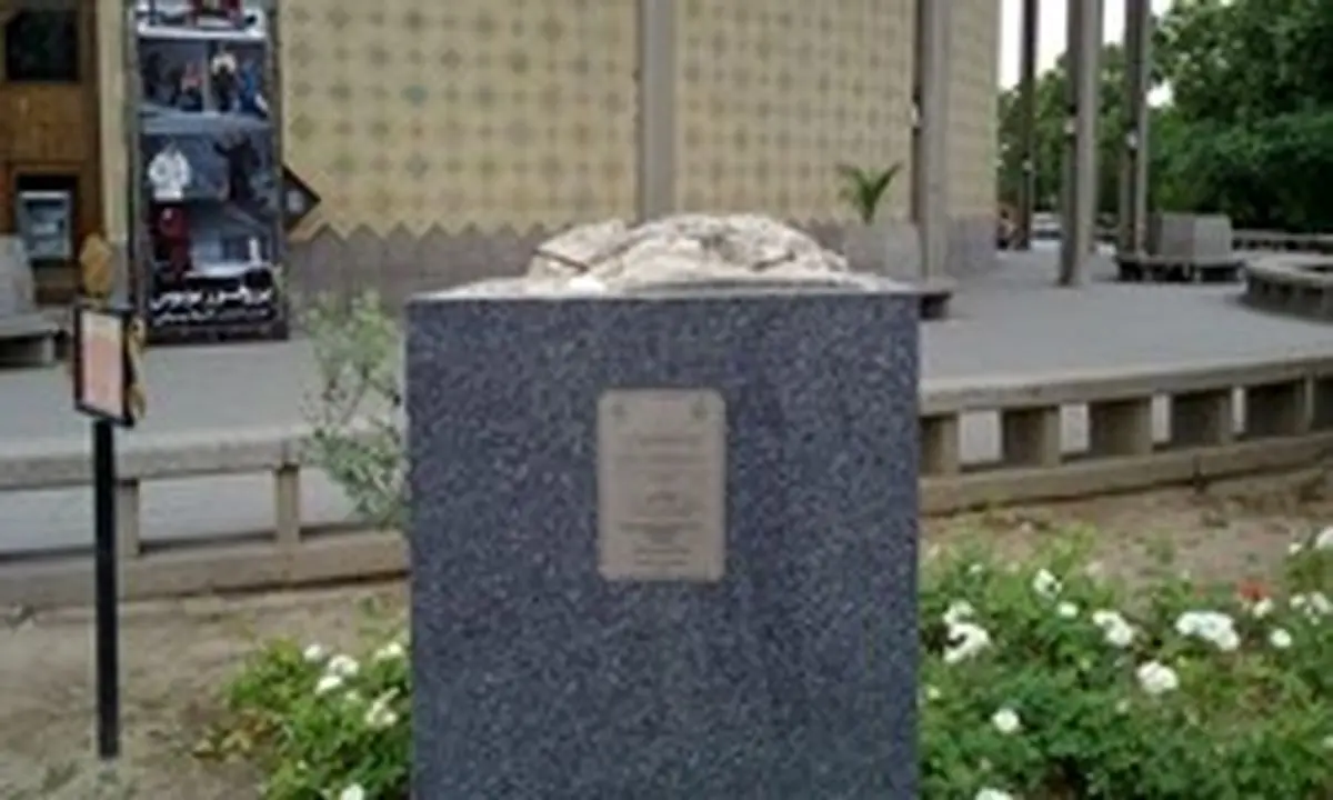 سرنوشت مجسمه های ربوده شده پایتخت در سال ۸۹/ ساخت ۱۴ مجسمه اصل و نصب در تهران