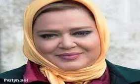 بهاره رهنما از دیوار دبیرستان بالا رفته بود!