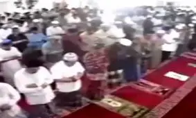 لحظه زلزله 7.5 ریشتری در مسجدی در اندونزی