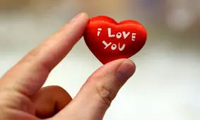 در گفتن " دوستت دارم " افراط نکنید