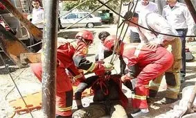 سقوط مرگبار ۲ کارگر به اعماق چاه ۳۰ متری + تصاویر