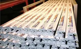 یک محموله پروفیل کشف شده در قزوین عرضه شد