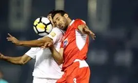 اعتراض سید جلال به داور / درگیری نیمکت‌نشینان دو تیم در حین بازی