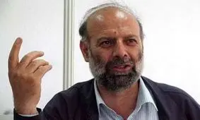 چرا قیمت دلار کاهش پیدا کرد؟/ محجوب: نرخ ۸ هزار تومانی دلار ثابت نیست/ دلالان عامل اصلی تعیین کننده قیمت هستند