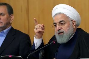 روحانی در حاشیه جلسه هیأت دولت: قیمت ارز باید واقعی بماند