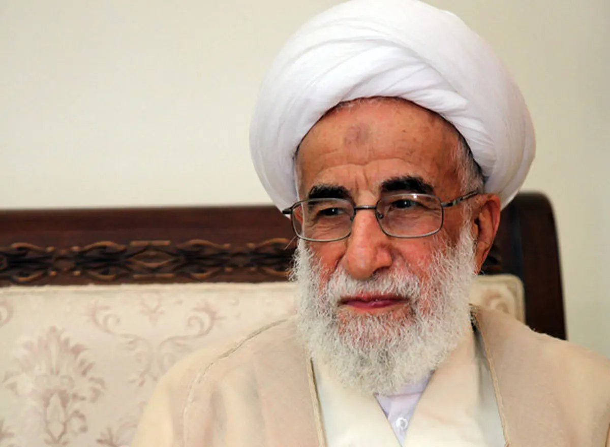 آیت الله جنتی: اثر کاهش قیمت‌ها باید در سفره مردم پدیدار شود