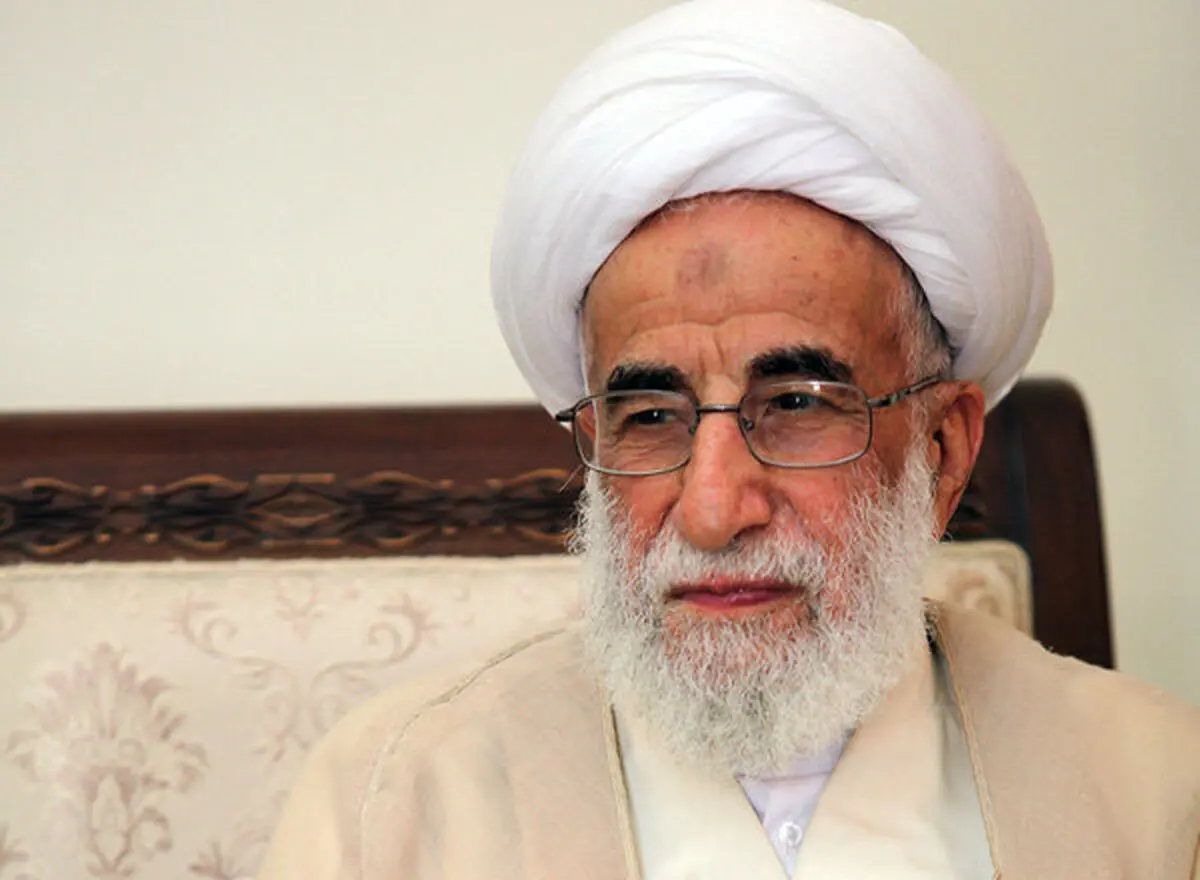 آیت الله جنتی: اثر کاهش قیمت‌ها باید در سفره مردم پدیدار شود