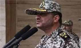 رهبری بر پیراهن محمدطاها بوسه زدند