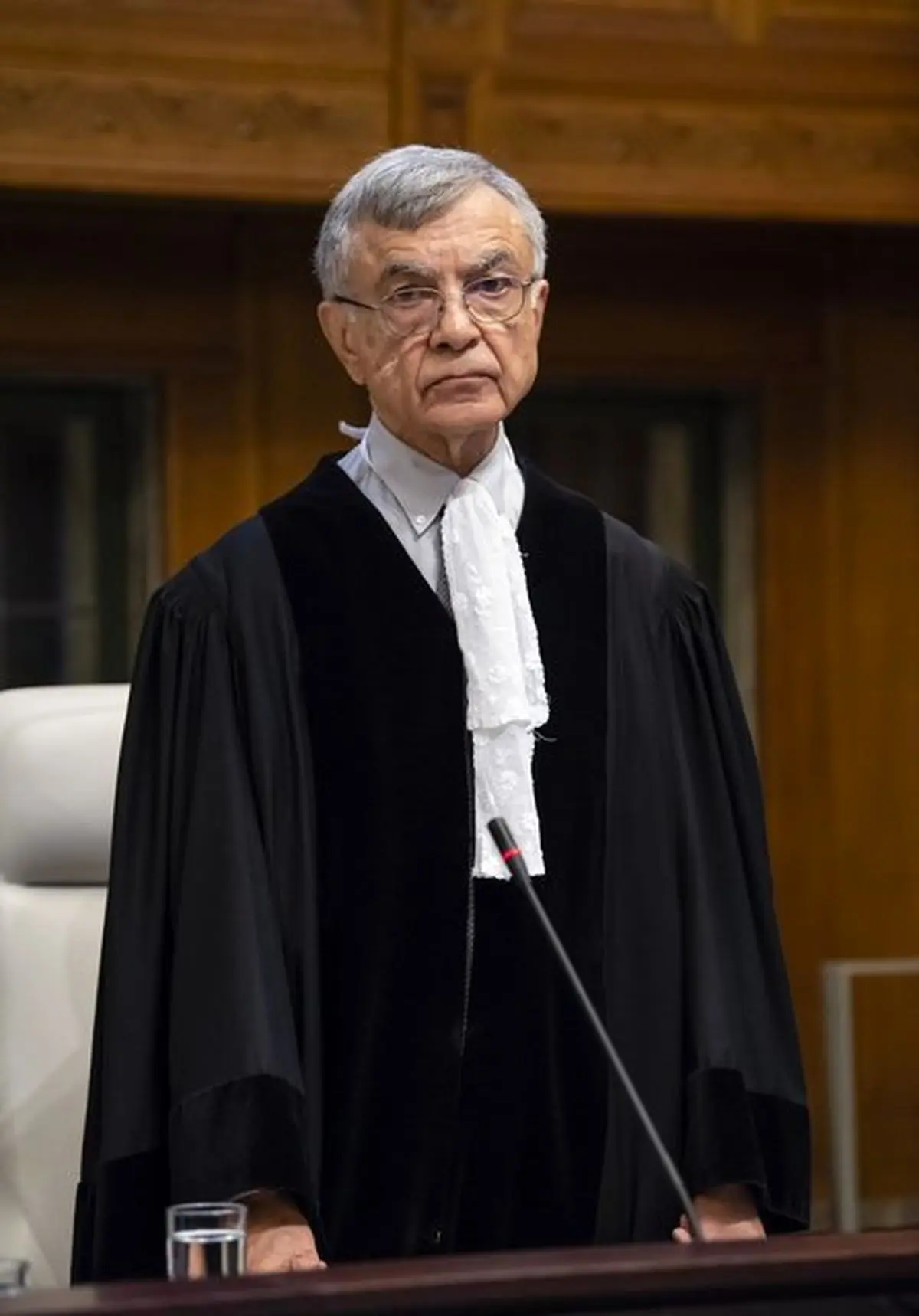 جمشید ممتاز: دیوان باید از آمریکا می‌خواست مانع روابط تجاری دنیا با ایران نشود