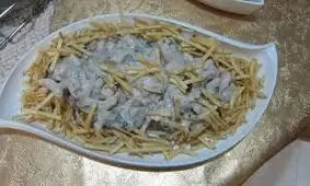 چیکن استروگانف و سس بشامل