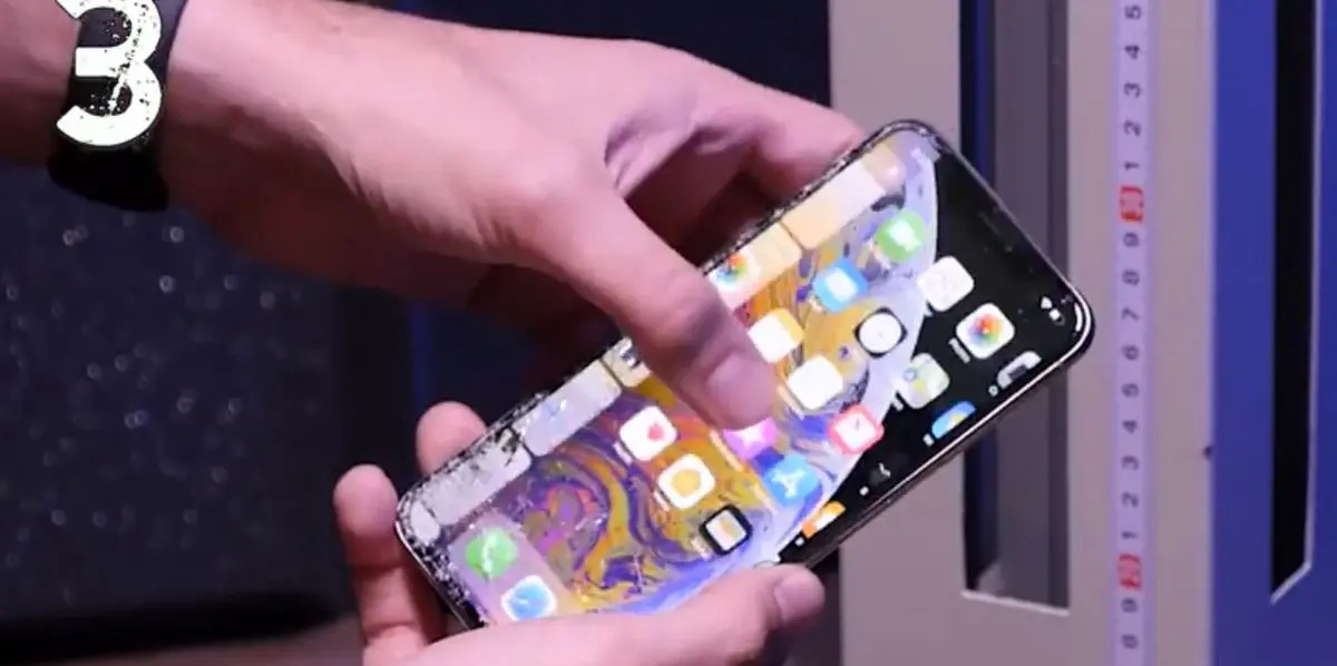 تست سقوط آیفون 10 اس مکس و گلکسی نوت 9