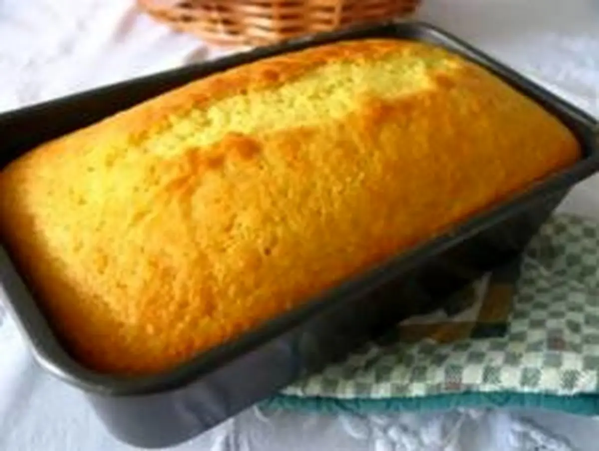 طرز تهیه کیک ساده هلی