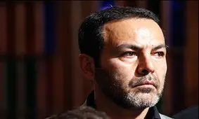 فریبرز عرب‌نیا با سر شکسته، امشب در تلویزیون +عکس