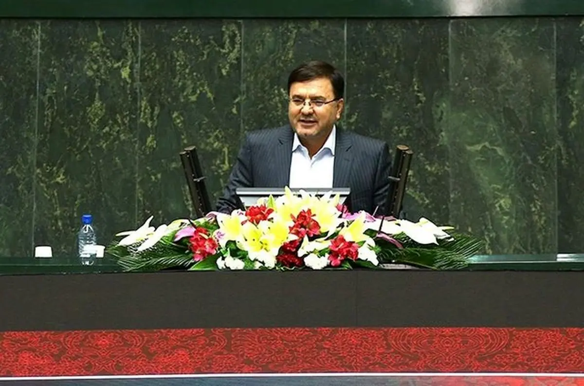 نعمتی: لاریجانی رابط مجلس و دفتر رهبری است؛ نه جریان‌های مخالف CFT