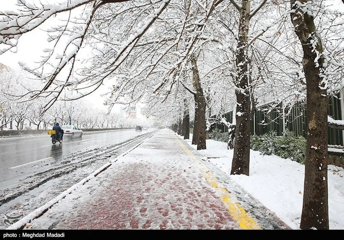 نخستین برف پائیزی ارتفاعات شمال استان سمنان را سفیدپوش کرد