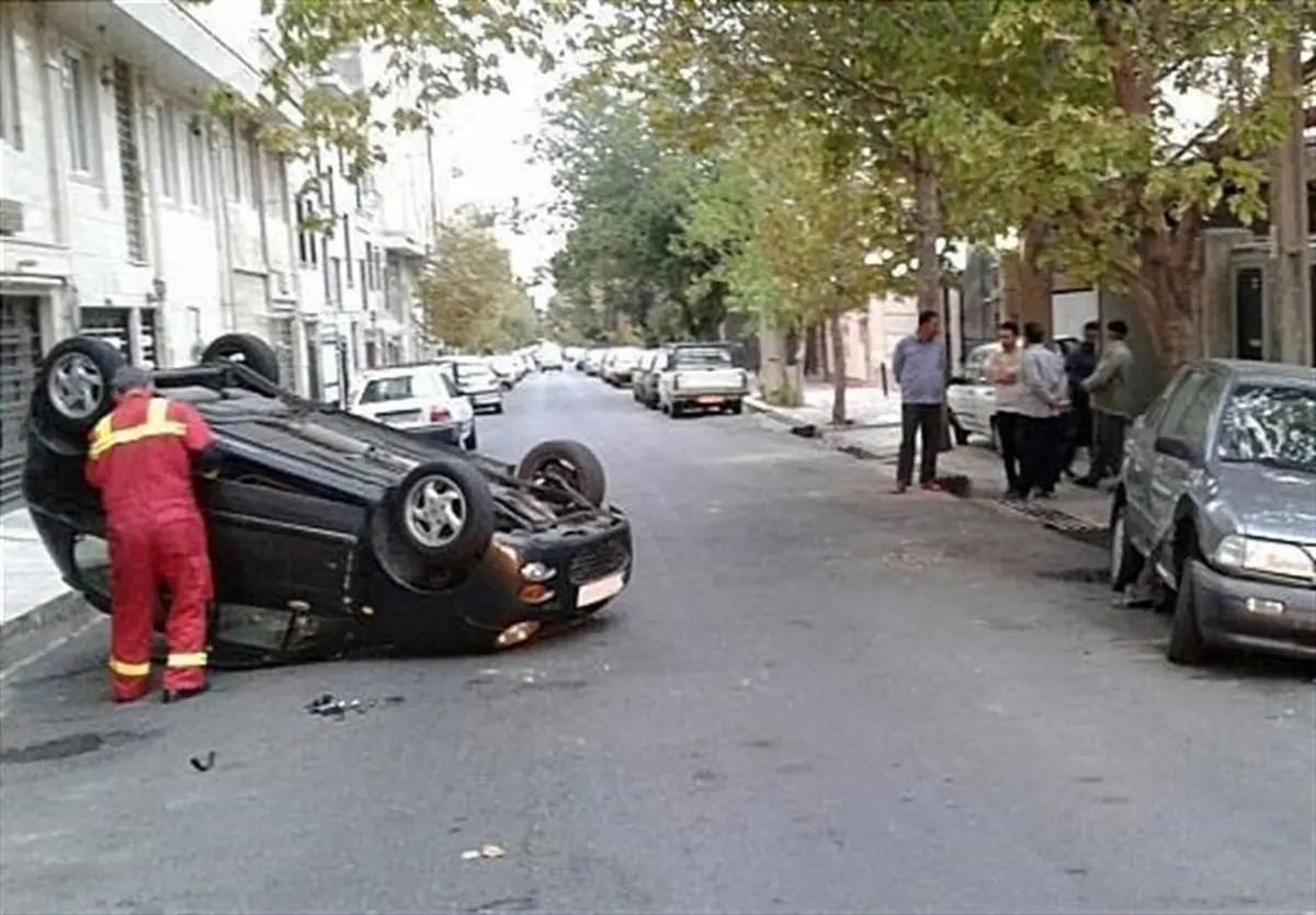 واژگونی MVM پس از تصادف با پراید + تصاویر