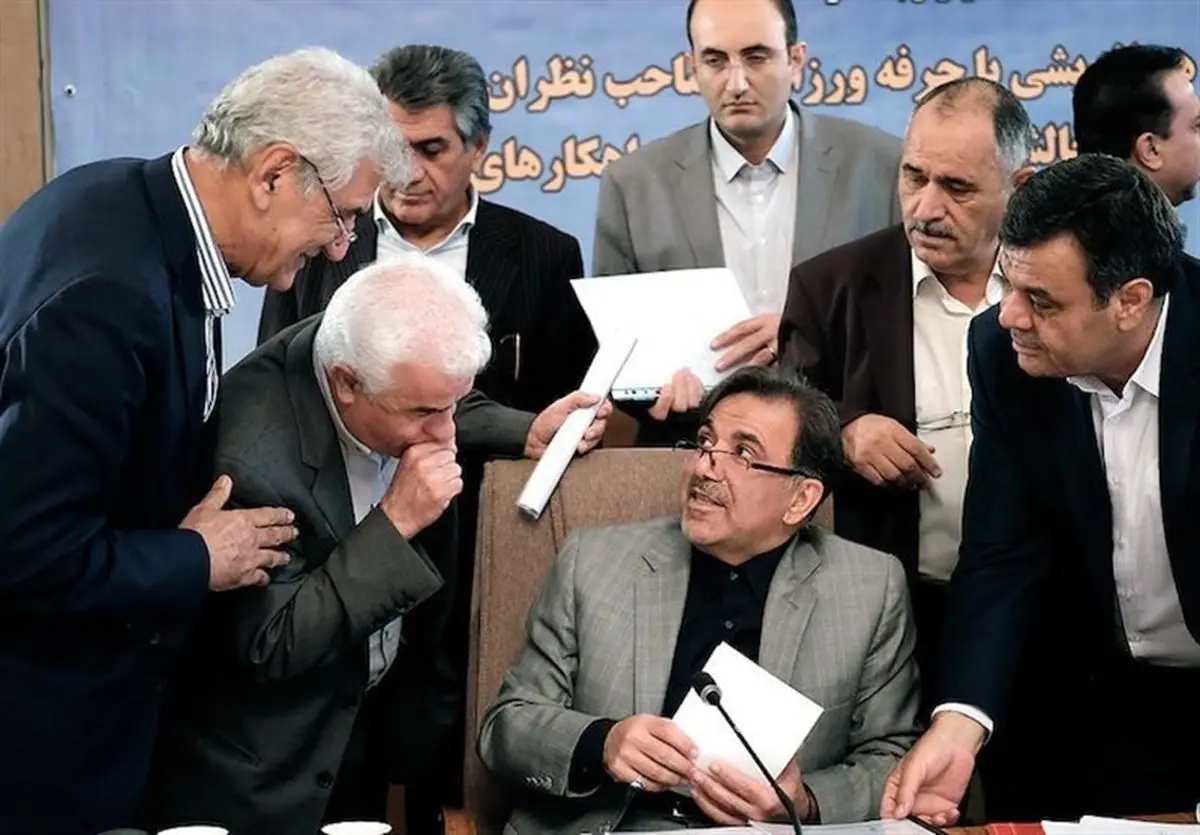 رستوران، ایستگاه آخر آخوندی