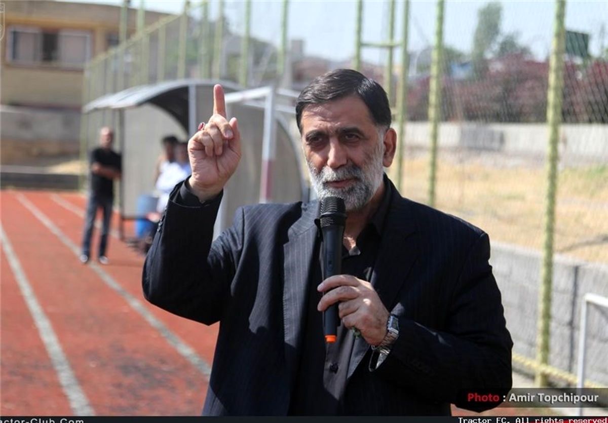 آجورلو دست بهدامان وزیر ورزش شد: از فدراسیون فوتبال ناامید شدهام/ نمیخواهند تراکتورسازی قهرمان شود