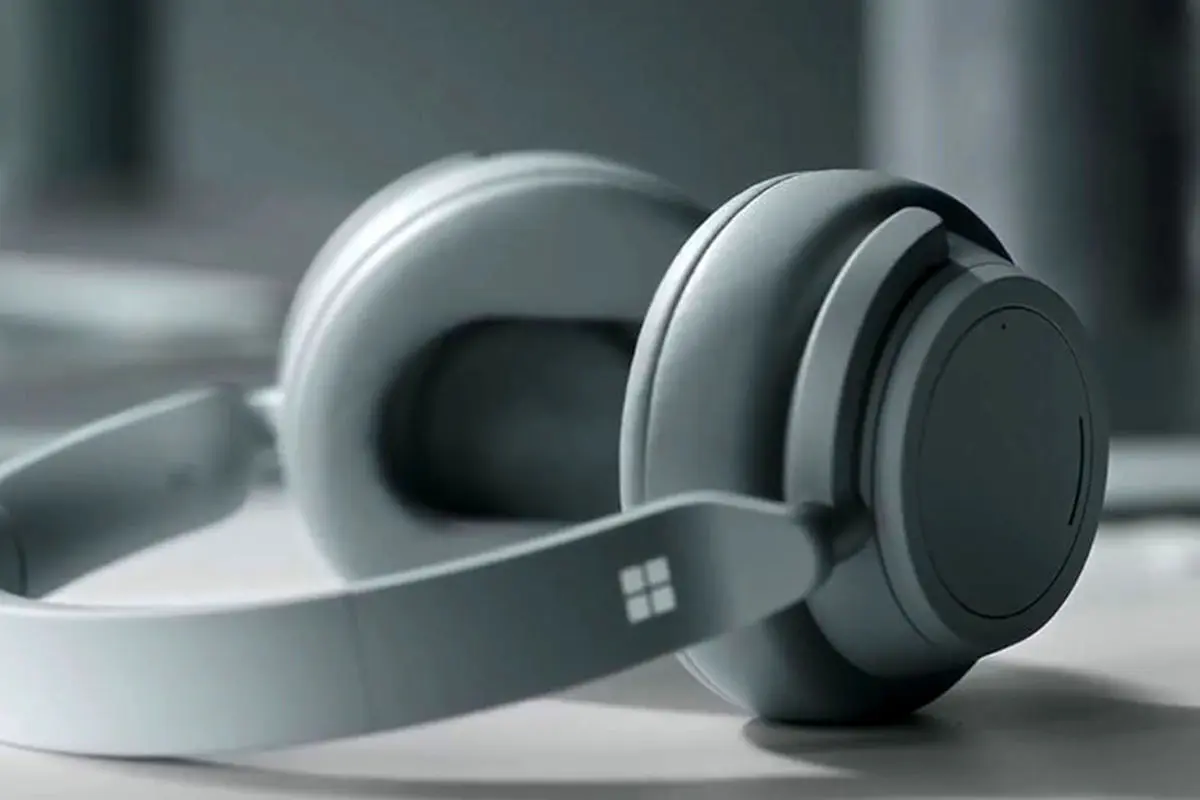 سرفیس هدفون مایکروسافت دارای ولوم حذف نویز در ۱۳ لول مختلف است