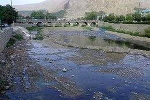 همچنان به رودخانه خرم‌آباد پساب ریخته می‌شود